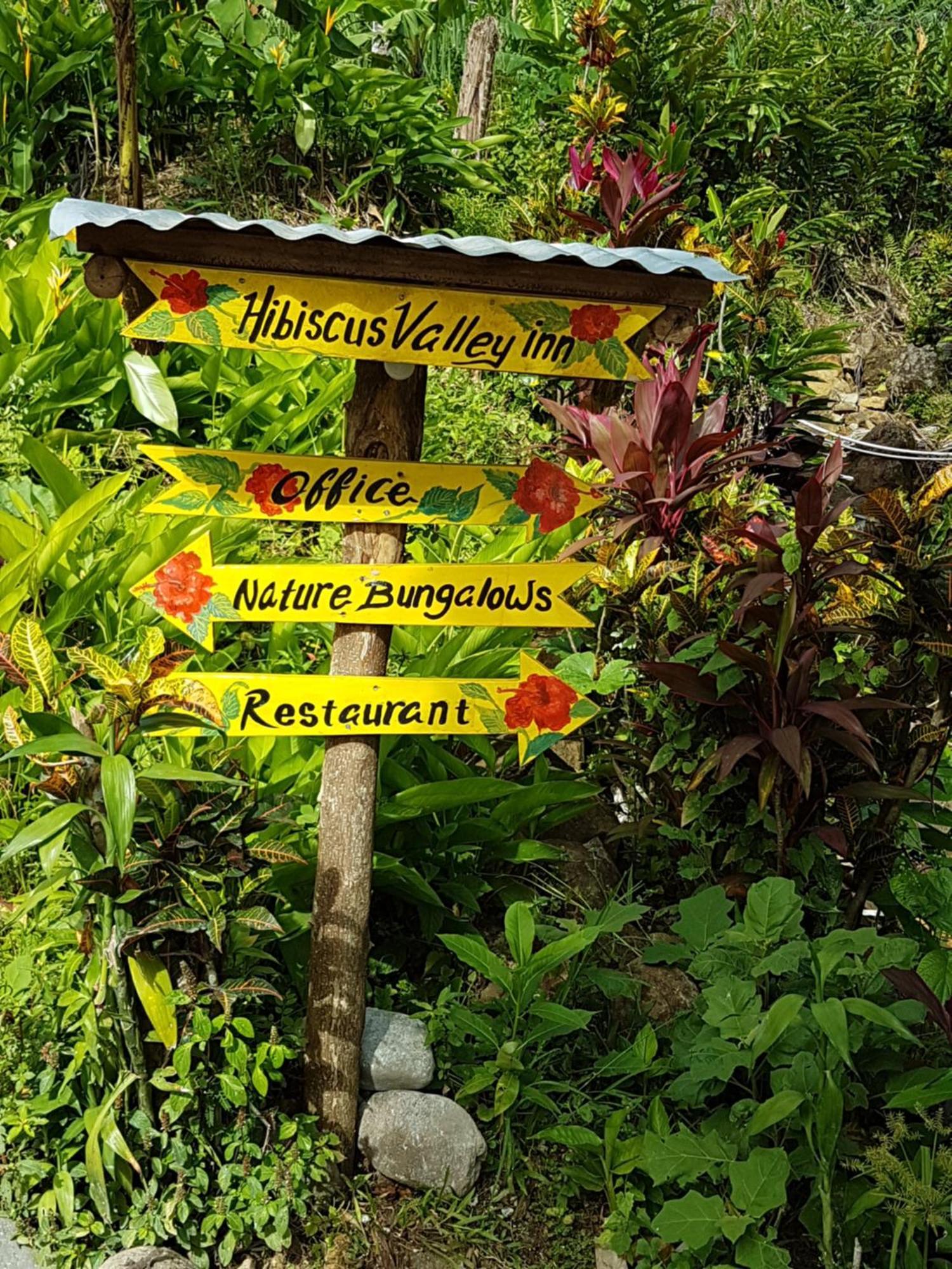 Hibiscus Valley Inn Marigot Buitenkant foto